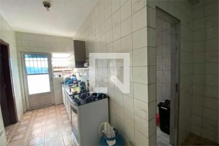 Casa à venda com 4 quartos, 249m² em Campanário, Diadema