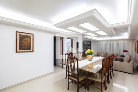 Sala de casa à venda com 4 quartos, 500m² em Vila Chuca, São Paulo