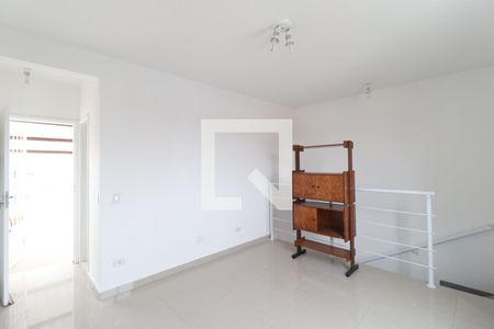 Sala 2 de casa para alugar com 2 quartos, 180m² em Parque Novo Mundo, São Paulo