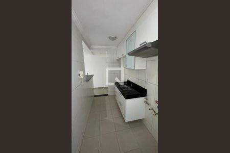 Cozinha de apartamento para alugar com 2 quartos, 46m² em Loteamento Parque São Martinho, Campinas