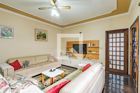 Casa à venda com 3 quartos, 240m² em Parque Bristol, São Paulo