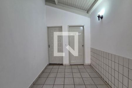 Garagem de casa para alugar com 2 quartos, 91m² em Real, Praia Grande
