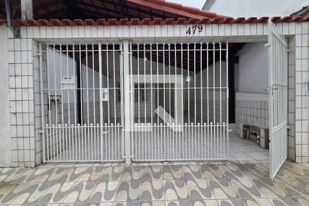 Fachada de casa para alugar com 2 quartos, 91m² em Real, Praia Grande