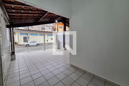 Garagem de casa para alugar com 2 quartos, 91m² em Real, Praia Grande