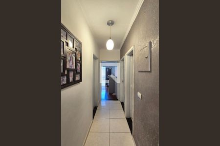 Corredor  de casa à venda com 3 quartos, 249m² em Jardim dos Oliveiras, Campinas
