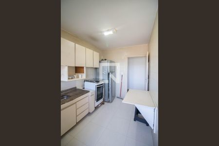Cozinha de apartamento para alugar com 2 quartos, 67m² em Vila Celeste, São Paulo