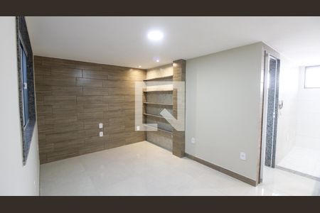 Sala de apartamento para alugar com 2 quartos, 50m² em Palmeiras, Cabo Frio
