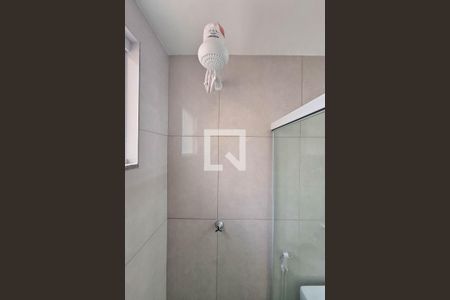 Banheiro de kitnet/studio para alugar com 1 quarto, 25m² em Icaraí, Niterói
