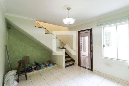 Casa para alugar com 2 quartos, 170m² em Vila Gustavo, São Paulo