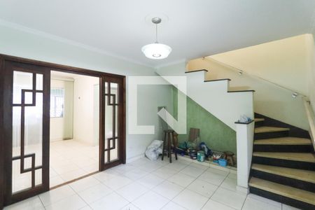 Casa para alugar com 2 quartos, 170m² em Vila Gustavo, São Paulo