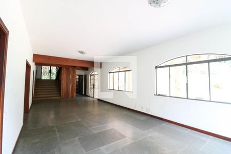 Sala de casa para alugar com 7 quartos, 10m² em Praia da Lagoa, São Paulo