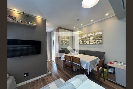 Sala de apartamento para alugar com 1 quarto, 50m² em Jardim Tupanci, Barueri