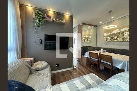 Sala de apartamento para alugar com 1 quarto, 50m² em Jardim Tupanci, Barueri