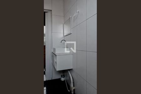 Banheiro de casa para alugar com 2 quartos, 80m² em RP11 (Regiões de Planejamento), Mauá
