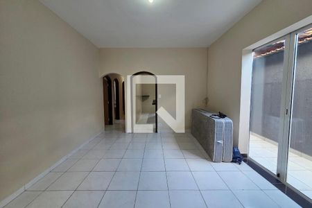 Sala de casa para alugar com 3 quartos, 250m² em Guilhermina, Praia Grande