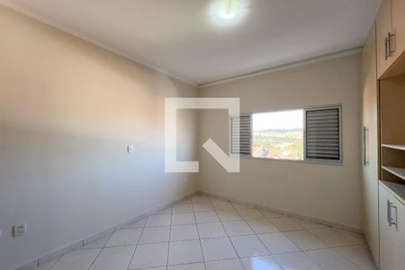Casa de Condomínio para alugar com 3 quartos, 100m² em Lenheiro, Valinhos