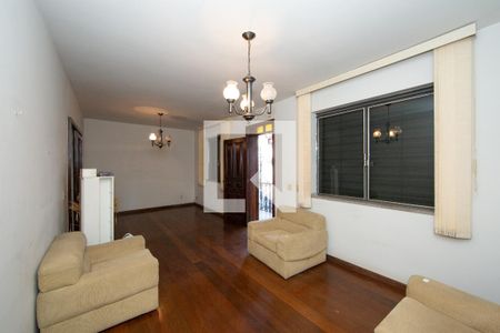 SALA de casa para alugar com 4 quartos, 325m² em Serra, Belo Horizonte