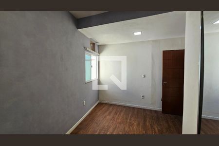 Suíte  de casa para alugar com 2 quartos, 80m² em Centro, Nilópolis