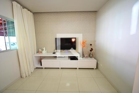Casa à venda com 4 quartos, 416m² em Vila Anchieta, Goiânia