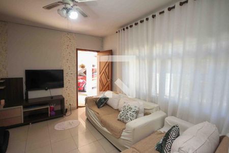 Casa para alugar com 3 quartos, 200m² em Vila Guarani(zona Leste), São Paulo