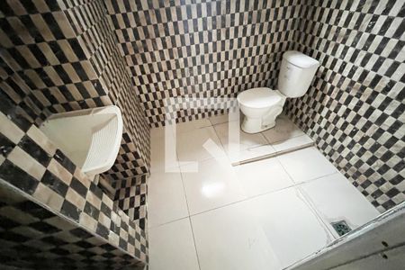 Banheiro 1 de apartamento para alugar com 1 quarto, 45m² em Engenho do Porto, Duque de Caxias