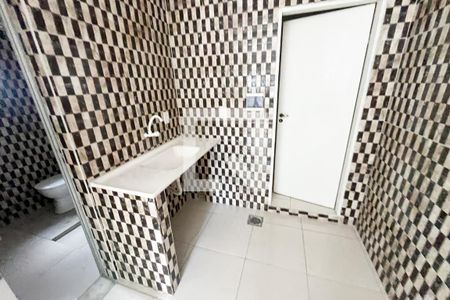 Banheiro 1 de apartamento para alugar com 1 quarto, 45m² em Engenho do Porto, Duque de Caxias