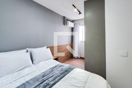Quarto 1 de apartamento para alugar com 2 quartos, 46m² em Santo Cristo, Rio de Janeiro
