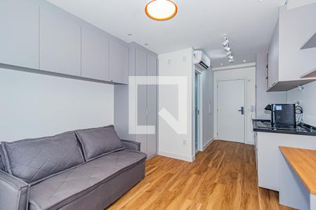 Sala/Quarto de kitnet/studio para alugar com 1 quarto, 32m² em Santo Amaro, São Paulo