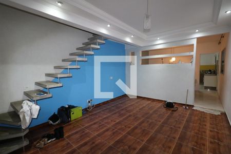 Sala de casa para alugar com 3 quartos, 210m² em Conjunto Residencial Sanko, Diadema