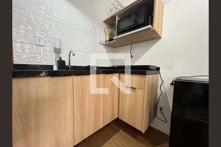 Cozinha - Armários de kitnet/studio para alugar com 1 quarto, 25m² em São Mateus, Juiz de Fora