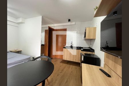 Sala/Cozinha de kitnet/studio para alugar com 1 quarto, 25m² em São Mateus, Juiz de Fora
