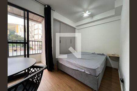 Quarto de kitnet/studio para alugar com 1 quarto, 25m² em São Mateus, Juiz de Fora