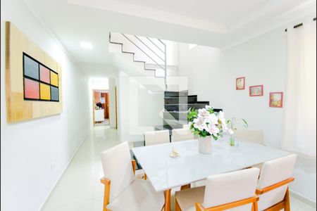 Sala de casa à venda com 5 quartos, 168m² em Jardim Santa Mena, Guarulhos