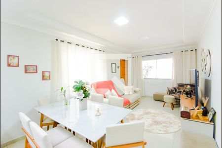 Sala de casa à venda com 5 quartos, 168m² em Jardim Santa Mena, Guarulhos