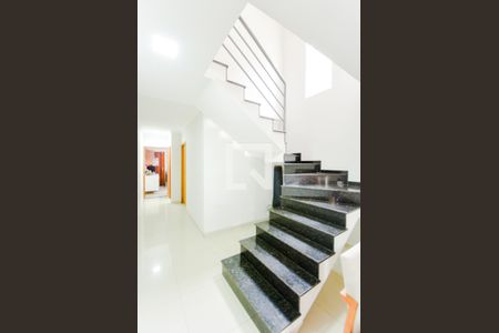 Sala de casa à venda com 5 quartos, 168m² em Jardim Santa Mena, Guarulhos