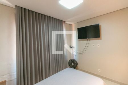 Casa à venda com 3 quartos, 200m² em Planalto, Belo Horizonte