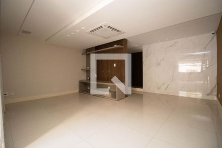 Sala de apartamento para alugar com 3 quartos, 145m² em Shcs, Brasília
