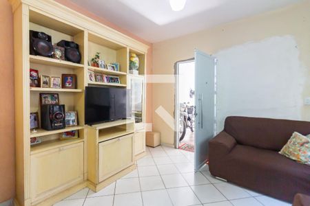 Sala  de casa à venda com 5 quartos, 300m² em Santa Maria, Osasco