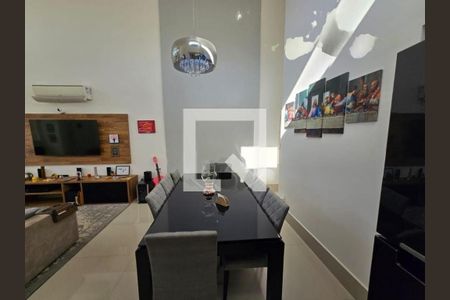 Casa de Condomínio à venda com 3 quartos, 207m² em Residencial Aziz Louveira, Vinhedo