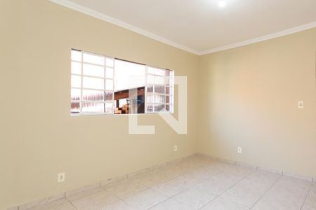 Sala  de casa para alugar com 3 quartos, 125m² em Conjunto Habitacional A. E. Carvalho, São Paulo