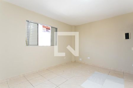 Quarto 1 de casa para alugar com 3 quartos, 125m² em Conjunto Habitacional A. E. Carvalho, São Paulo