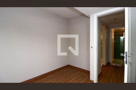 Suíte  de apartamento para alugar com 3 quartos, 117m² em Chácara Agrindus, Taboão da Serra