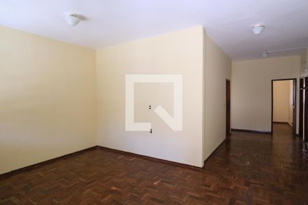 Sala de casa à venda com 8 quartos, 360m² em Santa Ines, Belo Horizonte