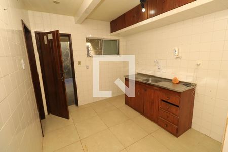 Cozinha de casa para alugar com 3 quartos, 120m² em Stella Maris, Salvador