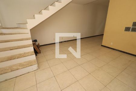 Casa para alugar com 3 quartos, 120m² em Praia do Flamengo, Salvador