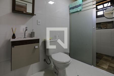 Banheiro de casa para alugar com 3 quartos, 79m² em Conjunto Habitacional Sao Sebastiao, Mogi das Cruzes