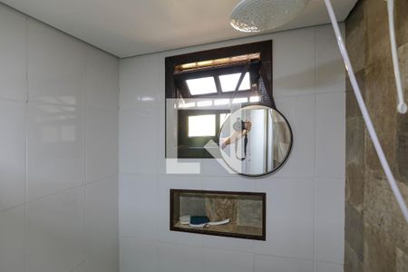 Banheiro de casa para alugar com 3 quartos, 79m² em Conjunto Habitacional Sao Sebastiao, Mogi das Cruzes