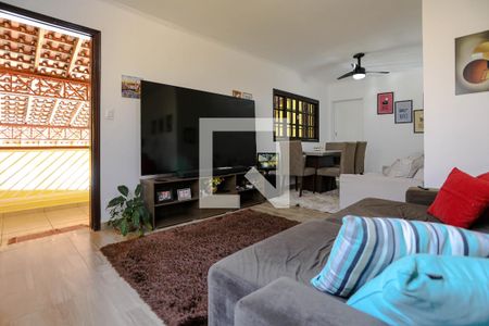 Casa para alugar com 3 quartos, 79m² em Conjunto Habitacional Sao Sebastiao, Mogi das Cruzes