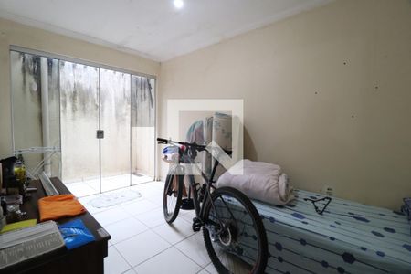 Quarto 1 de casa para alugar com 4 quartos, 243m² em Marta Helena, Uberlândia