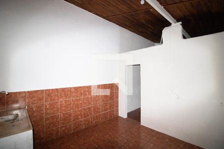 SALA E COZINHA de casa para alugar com 1 quarto, 40m² em Vila Souza, São Paulo